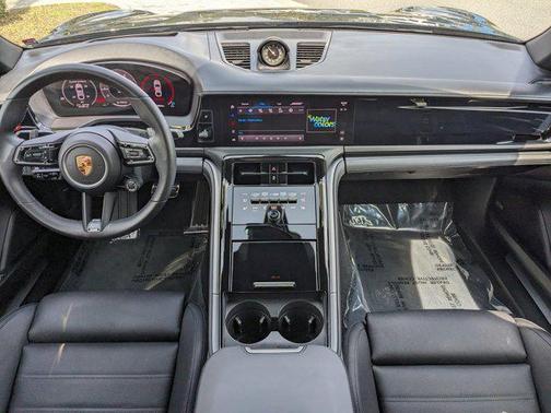 2024 Porsche Panamera Base