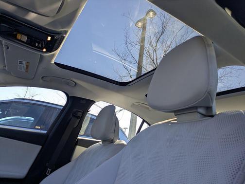 2026 Mercedes-Benz E-Class 4MATIC