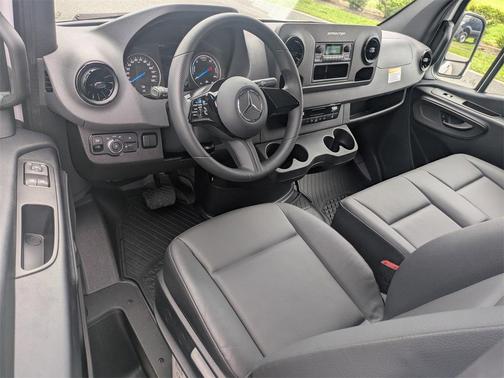 2024 Mercedes-Benz Sprinter 2500 High Roof