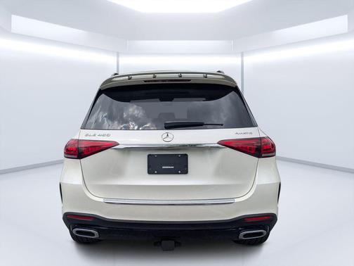 MANUFAKTUR Diamond White Metallic 2023 Mercedes-Benz GLE 450 4MATIC