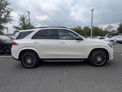 MANUFAKTUR Diamond White Metallic 2023 Mercedes-Benz GLE 450 4MATIC
