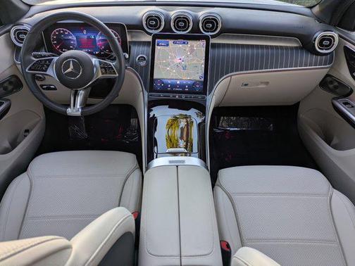 2025 Mercedes-Benz GLC 300 Base