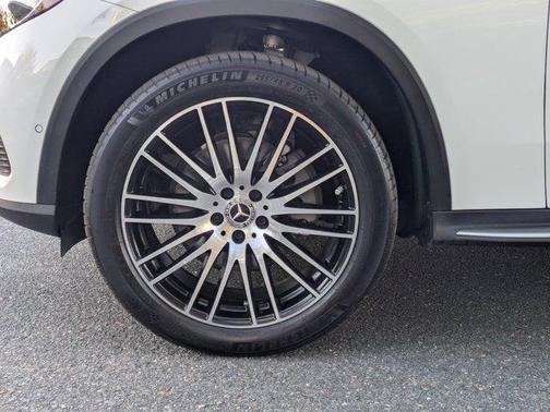 2025 Mercedes-Benz GLC 300 Base