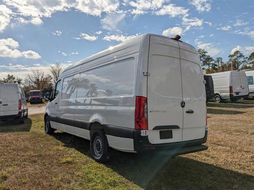 2025 Mercedes-Benz Sprinter 2500 High Roof