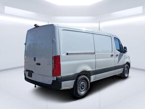 2026 Mercedes-Benz Sprinter 2500 Standard Roof