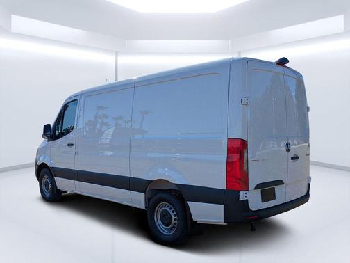 2026 Mercedes-Benz Sprinter 2500 Standard Roof