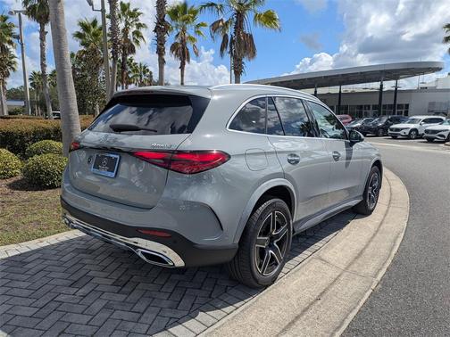 2026 Mercedes-Benz GLC 300 4MATIC