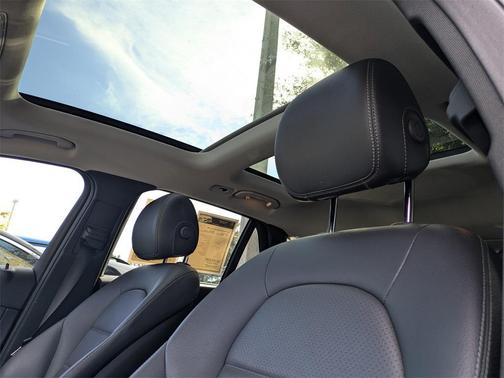 2021 Mercedes-Benz GLC 300 Base