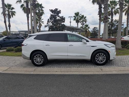 2022 Buick Enclave AWD Essence