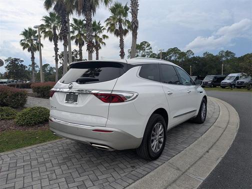 2022 Buick Enclave AWD Essence