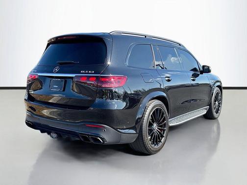 Obsidian Black Metallic 2025 Mercedes-Benz AMG GLS 63 Base