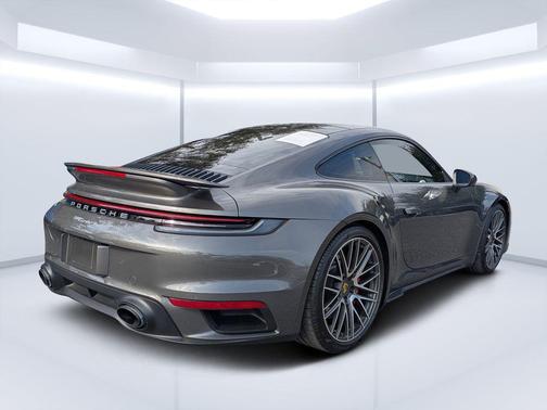2021 Porsche 911 Turbo
