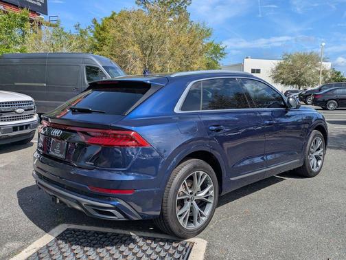 Navarra Blue Metallic 2021 Audi Q8 55 Premium Plus