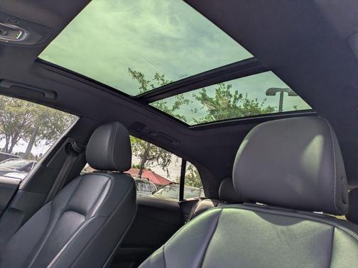 Navarra Blue Metallic 2021 Audi Q8 55 Premium Plus