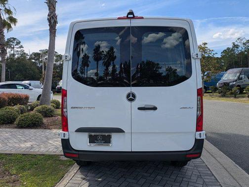 2024 Mercedes-Benz Sprinter 2500 Standard Roof