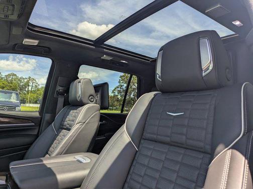 2024 Cadillac Escalade Premium Luxury Platinum