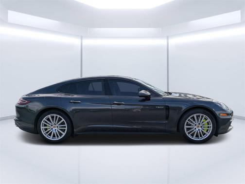 2020 Porsche Panamera 4