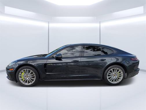 2020 Porsche Panamera 4