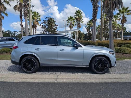 2026 Mercedes-Benz GLC 300 4MATIC