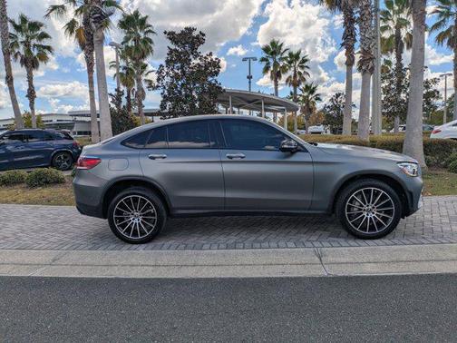 2022 Mercedes-Benz GLC 300 4MATIC Coupe