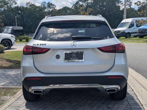2021 Mercedes-Benz GLA 250 Base 4MATIC