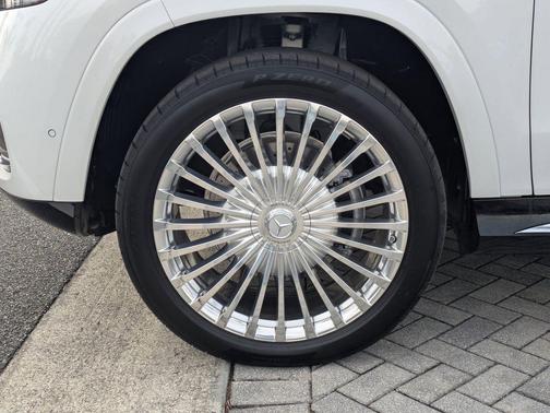 2026 Mercedes-Benz Maybach GLS 600 4MATIC