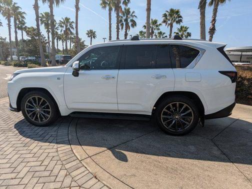 2022 Lexus LX 600 Base