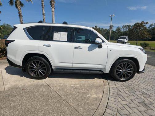 2022 Lexus LX 600 Base