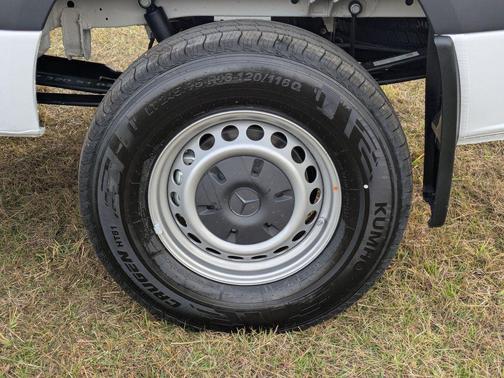 2026 Mercedes-Benz Sprinter 2500 Standard Roof