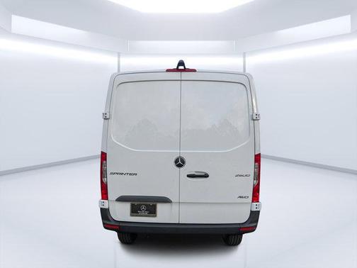 2026 Mercedes-Benz Sprinter 2500 Standard Roof