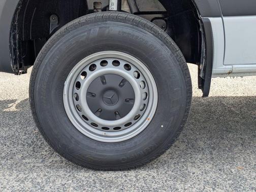 2026 Mercedes-Benz Sprinter 2500 Standard Roof