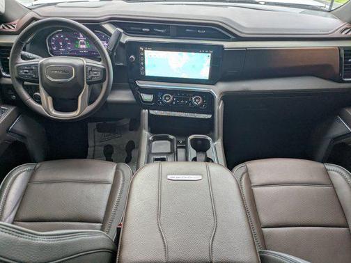 2024 GMC Sierra 2500 Denali