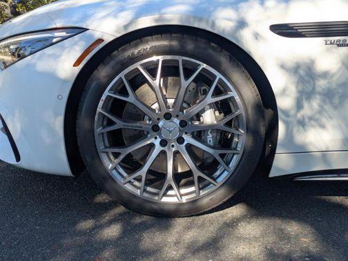 2026 Mercedes-Benz AMG SL 43 Base