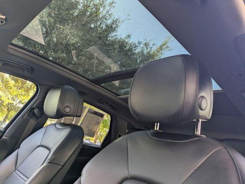 Dolomite Silver Metallic 2020 Porsche Cayenne Cayenne