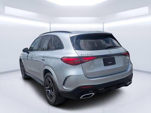 Cirrus Silver Metallic 2025 Mercedes-Benz GLC 300 4MATIC