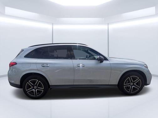 Cirrus Silver Metallic 2025 Mercedes-Benz GLC 300 4MATIC