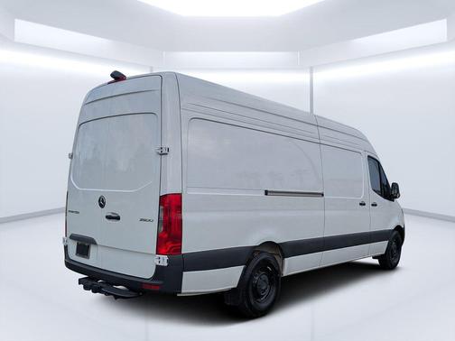 Arctic+White 2025 Mercedes-Benz Sprinter 2500 High Roof