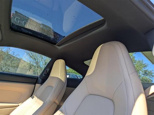 2024 Porsche 911 Carrera 4