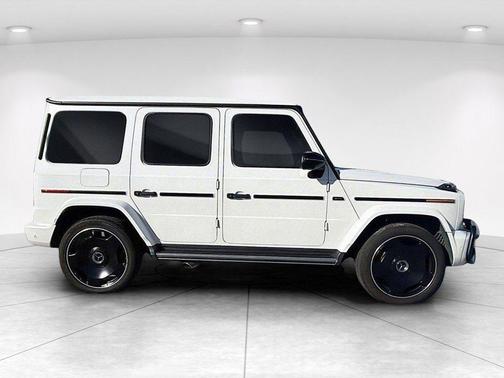 MANUFAKTUR Moonlight White Magno 2022 Mercedes-Benz AMG G 63 4MATIC