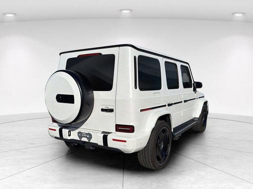 MANUFAKTUR Moonlight White Magno 2022 Mercedes-Benz AMG G 63 4MATIC