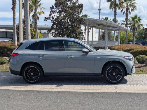 2025 Mercedes-Benz GLC 350e Base