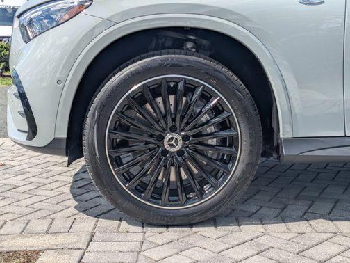 2025 Mercedes-Benz GLC 350e Base