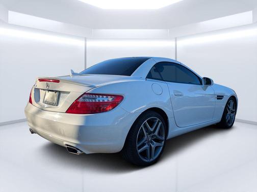 2016 Mercedes-Benz SLK-Class SLK300 Roadster