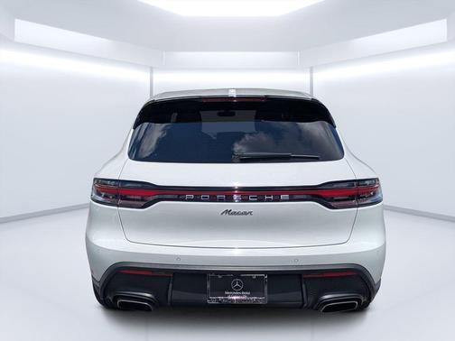 White 2024 Porsche Macan Macan