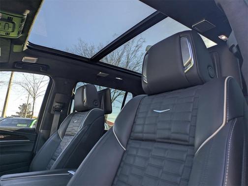 2024 Cadillac Escalade Premium Luxury Platinum