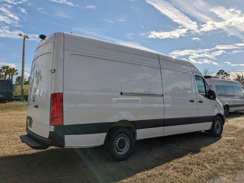 2024 Mercedes-Benz Sprinter 2500 High Roof