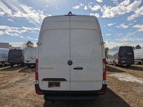 2024 Mercedes-Benz Sprinter 2500 High Roof
