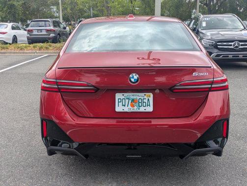 Vegas Red Metallic 2025 BMW 530 530i