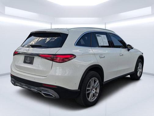 2025 Mercedes-Benz GLC 300 Base