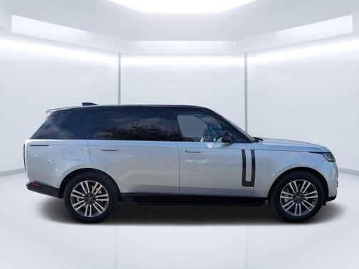2023 Land Rover Range Rover P530 SE